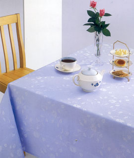 �e�[�u���N���X�@�s��